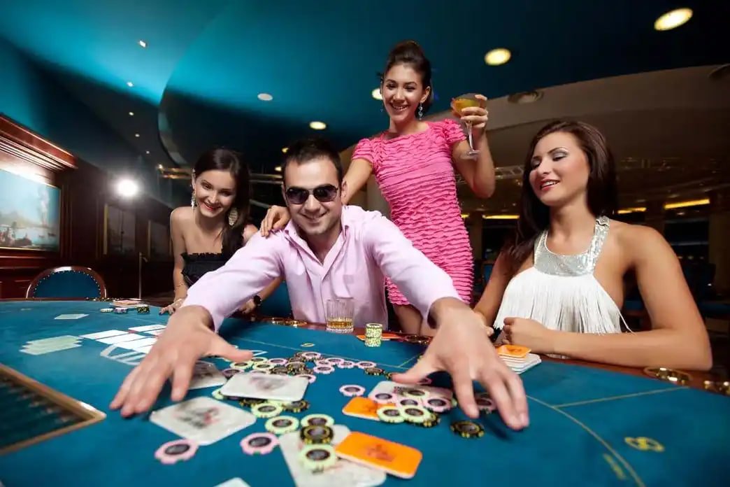 winzir app sports and slot game lobby displayed on a Philippines mobile phone